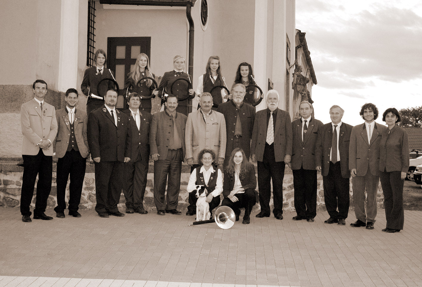 European hunting horn players group photo